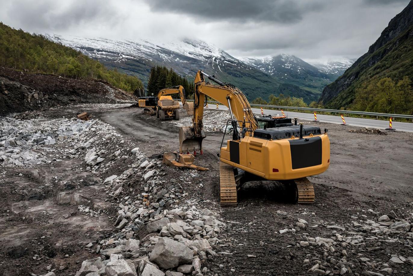 Moderne anleggsmaskin på Sunnmøre